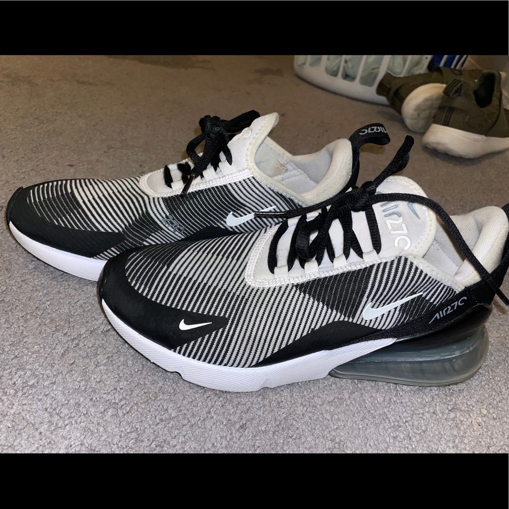 Nike Air Max 270